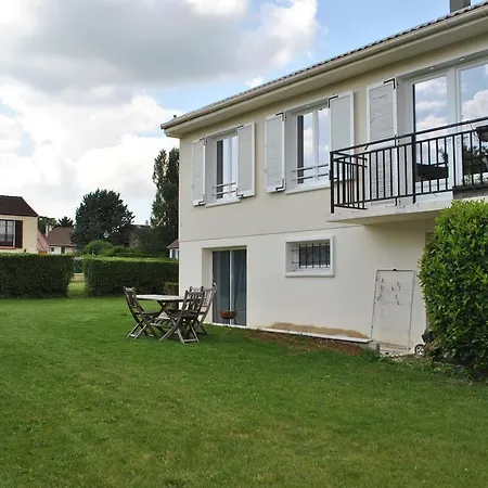 2 Bed House Near Disneyland Paris *