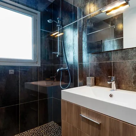2 Bed House Near Disneyland Paris モントリー