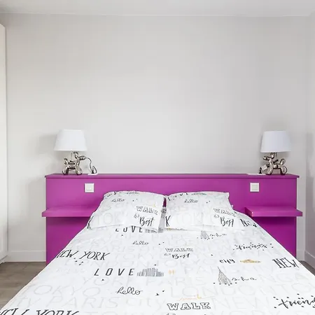 2 Bed House Near Disneyland Paris モントリー